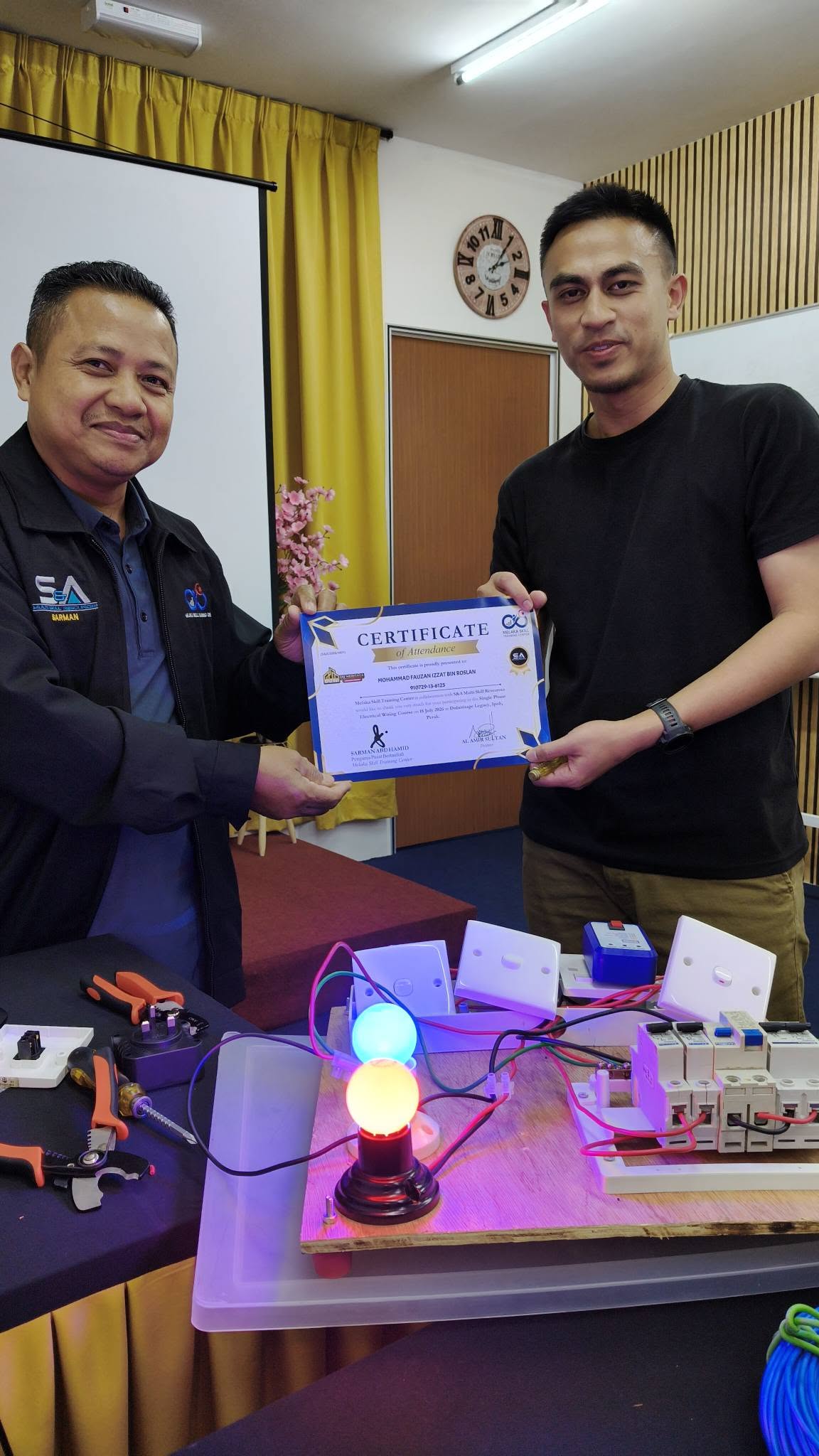 Sesi penyerahan sijil